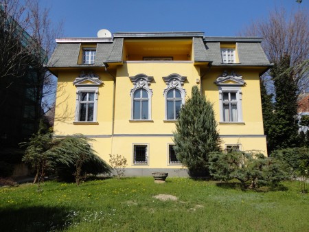 Eladó 625 m2-es luxusvilla > Budapest II. Áldás utca > 280 M